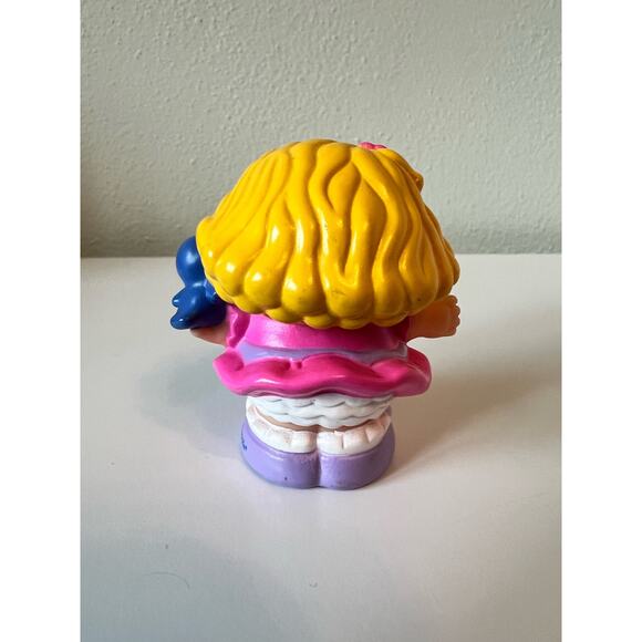 Fisher-Price Little People Figure Sarah Lynn with Blue Bird 2002 Easter - Picture 2 of 3